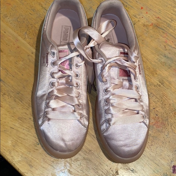 Puma - Picture 2 of 6